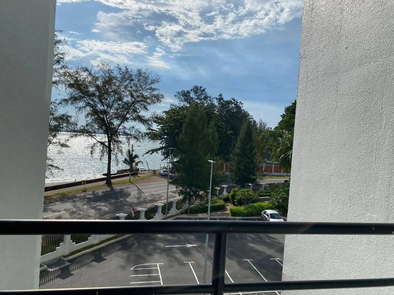 Signature Mutiara Beach Resort By Glex Malacca