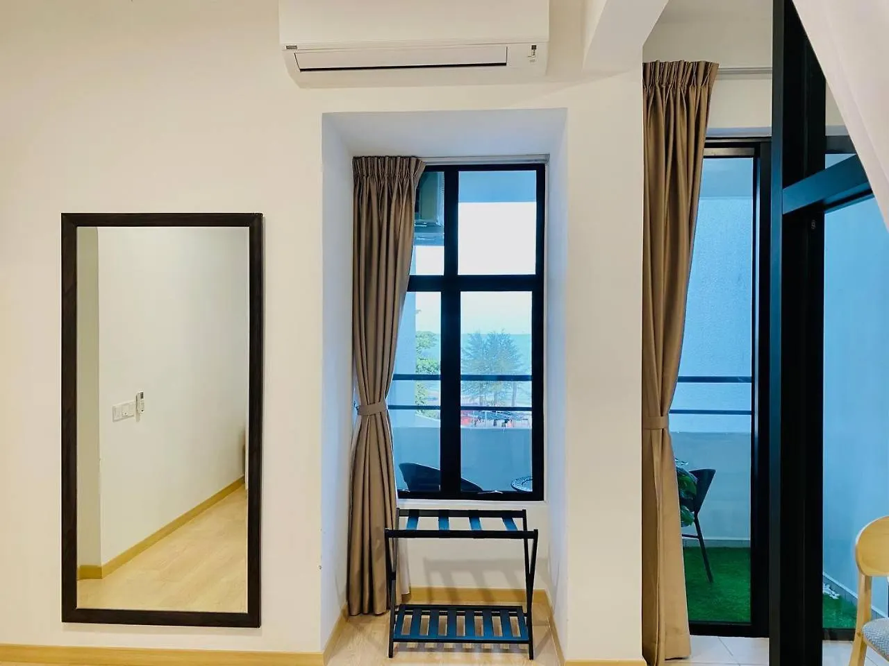 Signature Mutiara Beach Resort By Glex Malacca